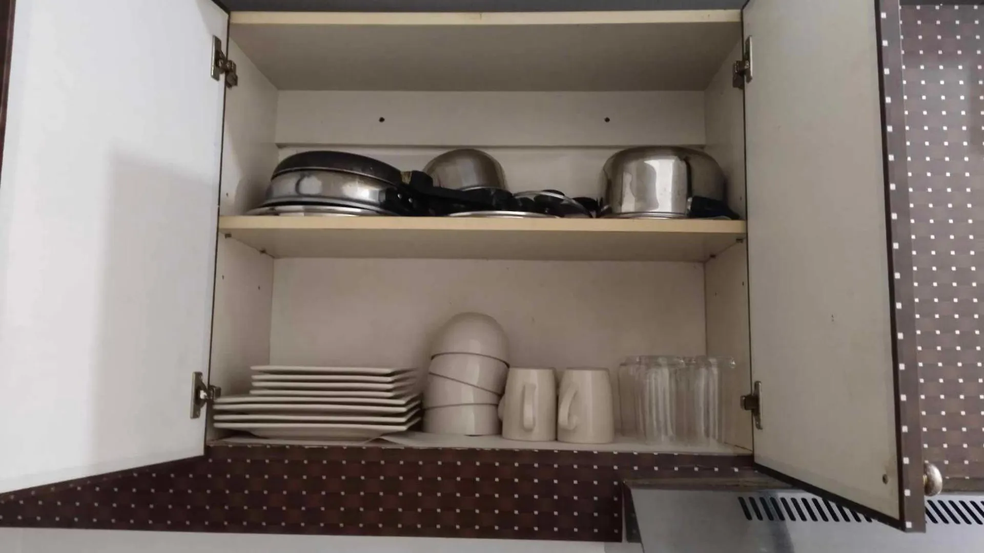 Apartment Big 1 Bedroom Condo Beside De La Salle Taft Manila