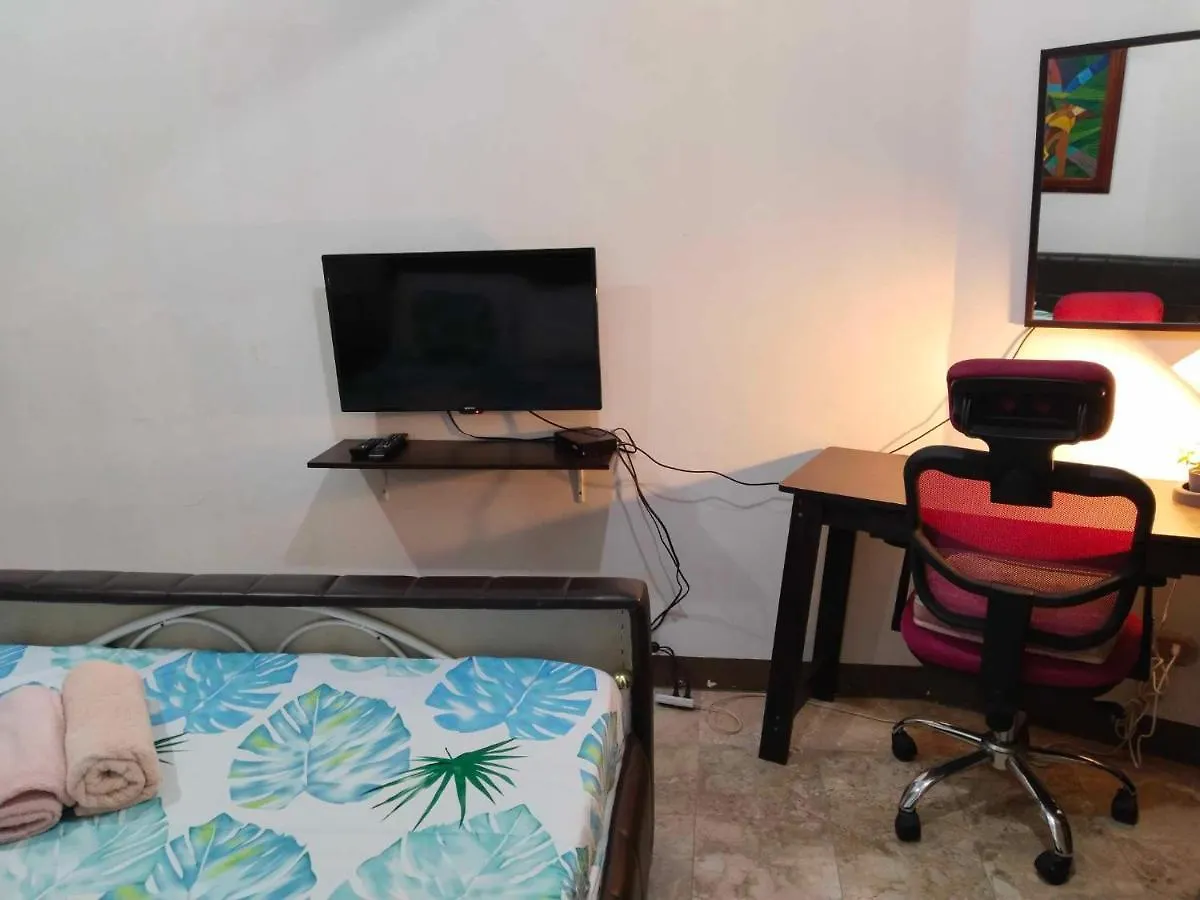 Big 1 Bedroom Condo Beside De La Salle Taft Manilla Appartement